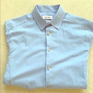 Slim fit dress shirt